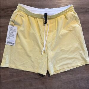 NWT - 7” Lululemon lined swim trunks